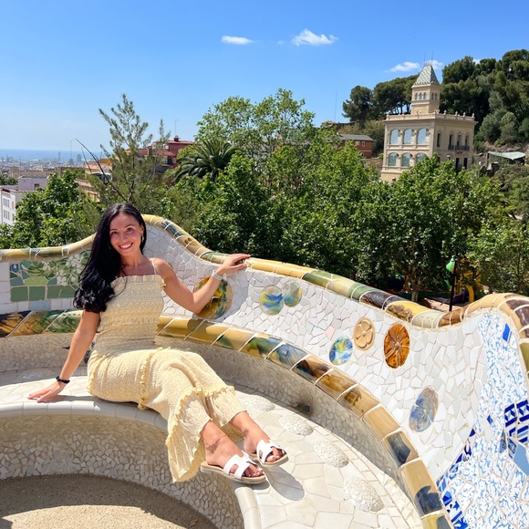 Meet your Posher, Nicole - Picture 2 of 6